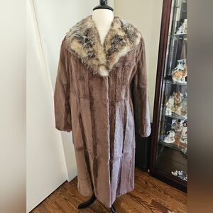 Genuinel Fur Coat - Sheared Rabbit With Raccoon Collar. Size XL. Color Brown/Tan